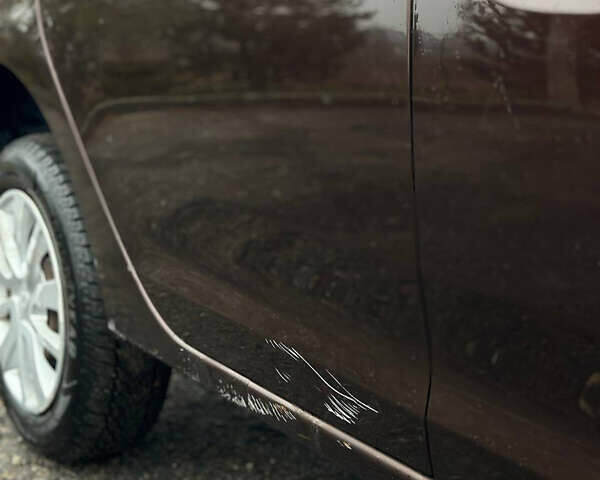 Коричневый Рено Логан, объемом двигателя 0.9 л и пробегом 120 тыс. км за 7000 $, фото 3 на Automoto.ua