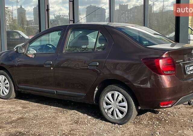 Рено Логан 2017 у Києві на Automoto.ua Коричневий Рено Логан, об'ємом двигуна 1.15 л та пробігом 91 тис. км за 7490 $, фото 3 на Automoto.ua