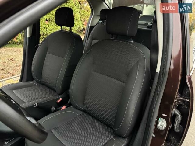 Коричневий Рено Логан, об'ємом двигуна 1.46 л та пробігом 155 тис. км за 8200 $, фото 42 на Automoto.ua