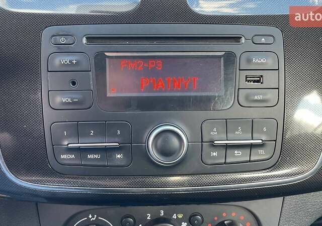 Рено Логан 2017 у Києві на Automoto.ua Коричневий Рено Логан, об'ємом двигуна 1.15 л та пробігом 91 тис. км за 7490 $, фото 18 на Automoto.ua