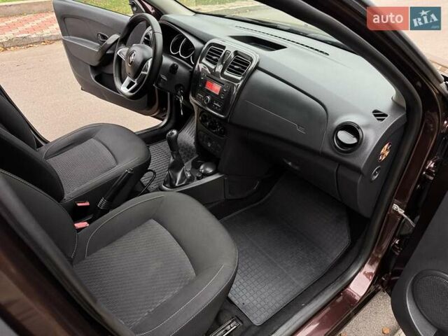 Коричневий Рено Логан, об'ємом двигуна 1.46 л та пробігом 155 тис. км за 8200 $, фото 46 на Automoto.ua