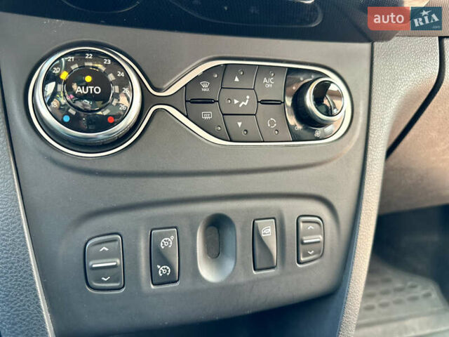 Коричневый Рено Логан, объемом двигателя 1.46 л и пробегом 40 тыс. км за 9555 $, фото 28 на Automoto.ua