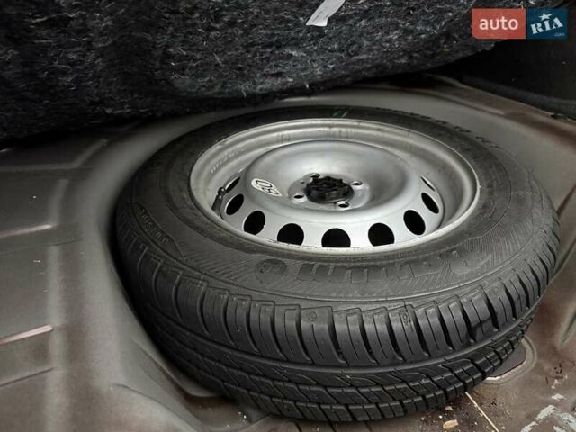 Коричневий Рено Логан, об'ємом двигуна 1.46 л та пробігом 155 тис. км за 8200 $, фото 69 на Automoto.ua