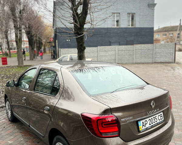 Коричневый Рено Логан, объемом двигателя 1.46 л и пробегом 140 тыс. км за 6999 $, фото 3 на Automoto.ua