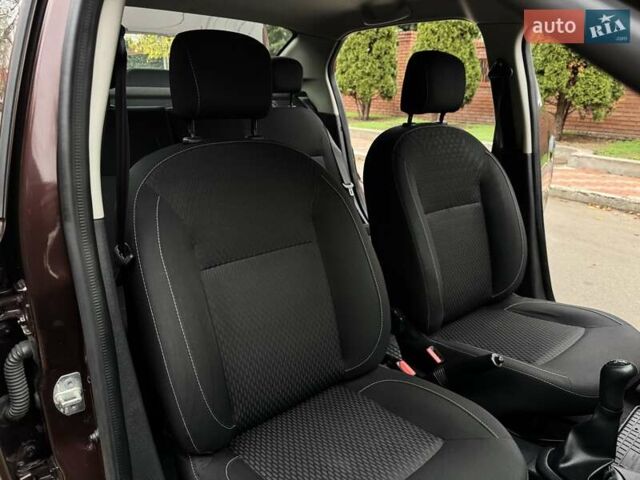 Коричневий Рено Логан, об'ємом двигуна 1.46 л та пробігом 155 тис. км за 8200 $, фото 49 на Automoto.ua