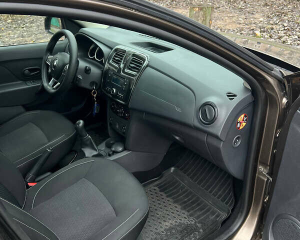 Коричневый Рено Логан, объемом двигателя 1.46 л и пробегом 140 тыс. км за 6999 $, фото 7 на Automoto.ua