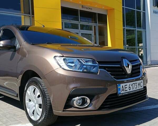 Коричневий Рено Логан, об'ємом двигуна 0.9 л та пробігом 81 тис. км за 10000 $, фото 26 на Automoto.ua