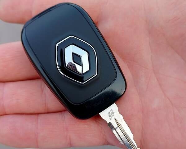 Коричневий Рено Логан, об'ємом двигуна 0.9 л та пробігом 81 тис. км за 10000 $, фото 7 на Automoto.ua