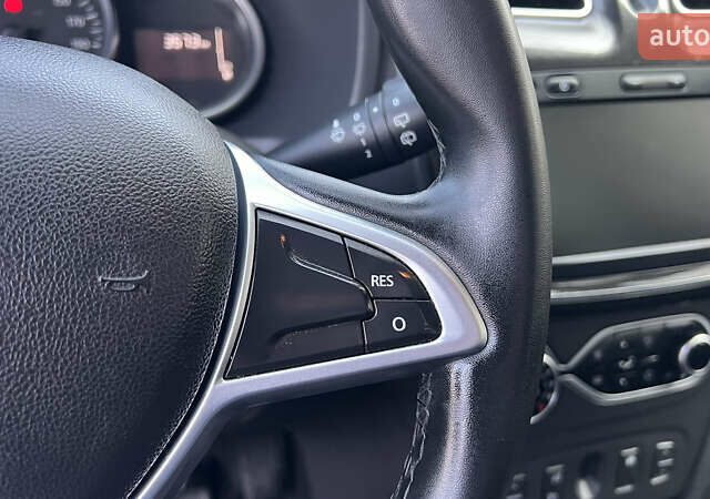 Коричневий Рено Логан, об'ємом двигуна 1.46 л та пробігом 68 тис. км за 11300 $, фото 45 на Automoto.ua