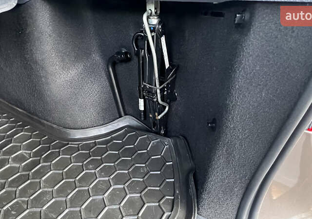 Коричневий Рено Логан, об'ємом двигуна 1.46 л та пробігом 68 тис. км за 11300 $, фото 47 на Automoto.ua