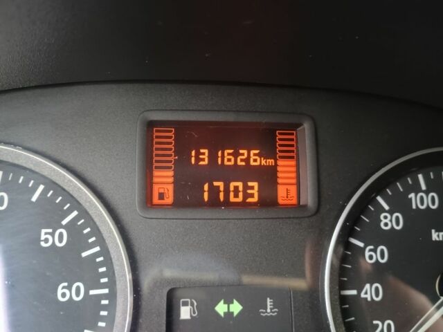 Красный Рено Логан, объемом двигателя 0 л и пробегом 131 тыс. км за 6500 $, фото 9 на Automoto.ua