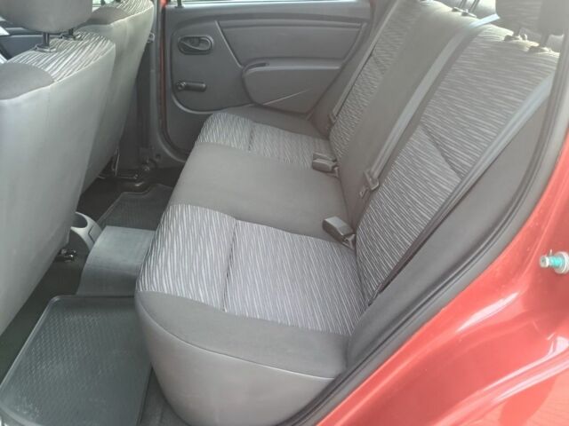 Красный Рено Логан, объемом двигателя 0 л и пробегом 131 тыс. км за 6500 $, фото 17 на Automoto.ua