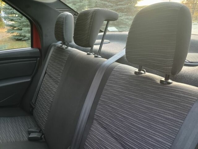 Красный Рено Логан, объемом двигателя 0 л и пробегом 131 тыс. км за 6500 $, фото 18 на Automoto.ua