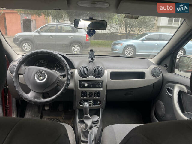 Рено Логан 2011 у Києві на Automoto.ua Червоний Рено Логан, об'ємом двигуна 1.6 л та пробігом 103 тис. км за 3000 $, фото 6 на Automoto.ua