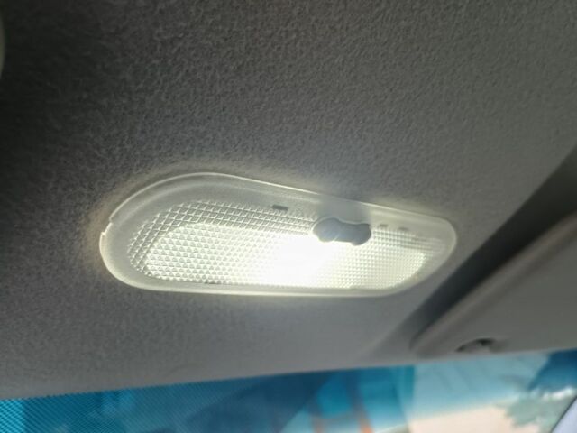 Красный Рено Логан, объемом двигателя 0 л и пробегом 131 тыс. км за 6500 $, фото 13 на Automoto.ua