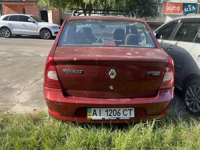 Рено Логан 2011 у Києві на Automoto.ua Червоний Рено Логан, об'ємом двигуна 1.6 л та пробігом 103 тис. км за 3000 $, фото 2 на Automoto.ua
