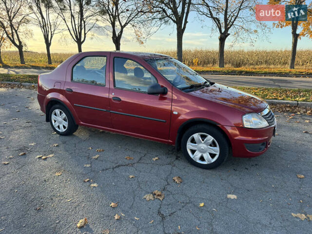 Червоний Рено Логан, об'ємом двигуна 1.6 л та пробігом 192 тис. км за 4200 $, фото 4 на Automoto.ua