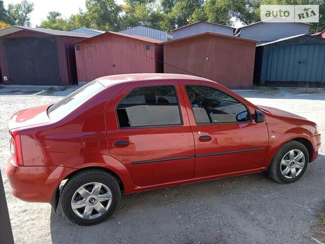 Красный Рено Логан, объемом двигателя 1.4 л и пробегом 120 тыс. км за 6000 $, фото 9 на Automoto.ua