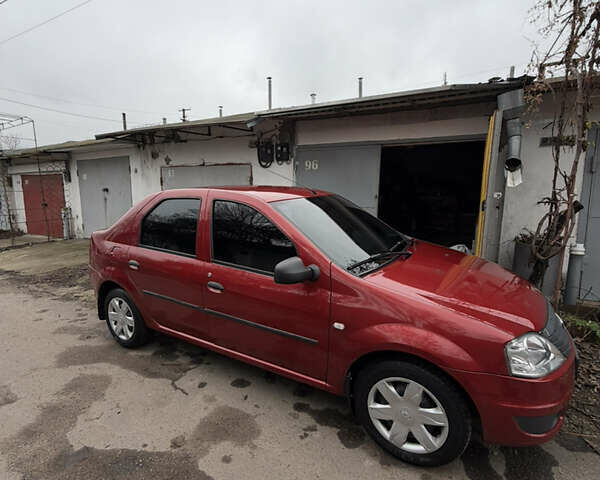 Красный Рено Логан, объемом двигателя 1.39 л и пробегом 73 тыс. км за 5300 $, фото 1 на Automoto.ua