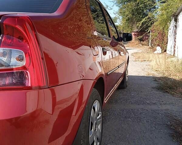 Красный Рено Логан, объемом двигателя 1.4 л и пробегом 120 тыс. км за 6000 $, фото 20 на Automoto.ua