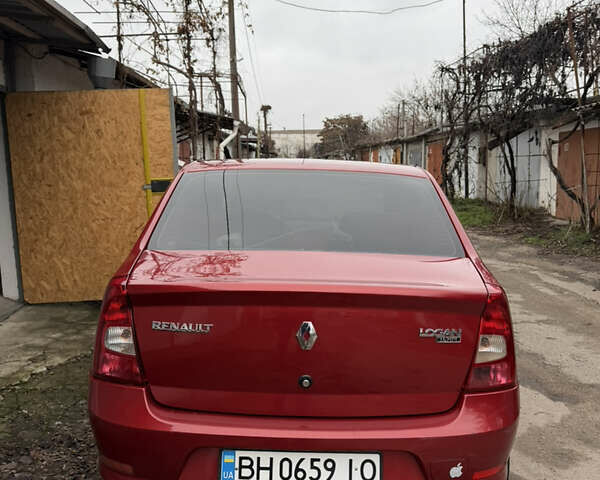 Красный Рено Логан, объемом двигателя 1.39 л и пробегом 73 тыс. км за 5300 $, фото 2 на Automoto.ua