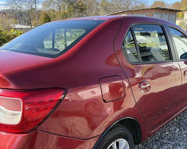 Червоний Рено Логан, об'ємом двигуна 1.15 л та пробігом 220 тис. км за 4200 $, фото 10 на Automoto.ua