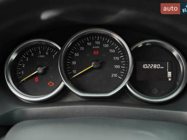 Червоний Рено Логан, об'ємом двигуна 1.5 л та пробігом 102 тис. км за 9800 $, фото 13 на Automoto.ua