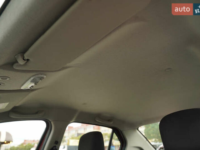 Червоний Рено Логан, об'ємом двигуна 1.5 л та пробігом 102 тис. км за 9800 $, фото 14 на Automoto.ua