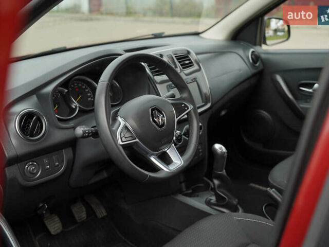 Червоний Рено Логан, об'ємом двигуна 1.5 л та пробігом 102 тис. км за 9800 $, фото 9 на Automoto.ua