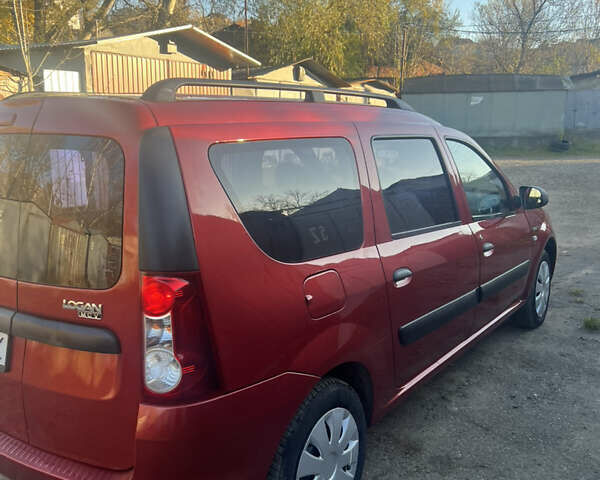 Красный Рено Логан, объемом двигателя 1.6 л и пробегом 304 тыс. км за 4950 $, фото 6 на Automoto.ua