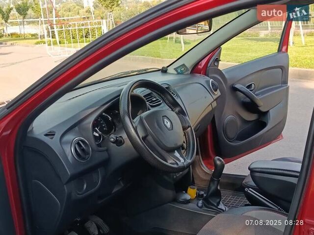Червоний Рено Логан, об'ємом двигуна 1.46 л та пробігом 161 тис. км за 8500 $, фото 5 на Automoto.ua