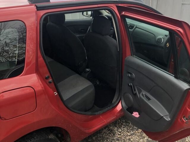 Червоний Рено Логан, об'ємом двигуна 0 л та пробігом 72 тис. км за 7500 $, фото 11 на Automoto.ua