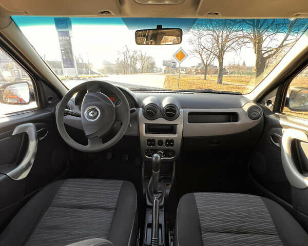 Рено Логан, объемом двигателя 1.5 л и пробегом 264 тыс. км за 3650 $, фото 7 на Automoto.ua