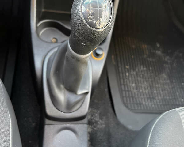 Рено Логан, объемом двигателя 1.5 л и пробегом 264 тыс. км за 3650 $, фото 23 на Automoto.ua