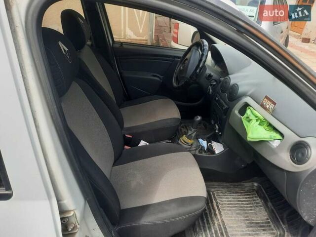 Рено Логан, объемом двигателя 1.39 л и пробегом 213 тыс. км за 4000 $, фото 5 на Automoto.ua