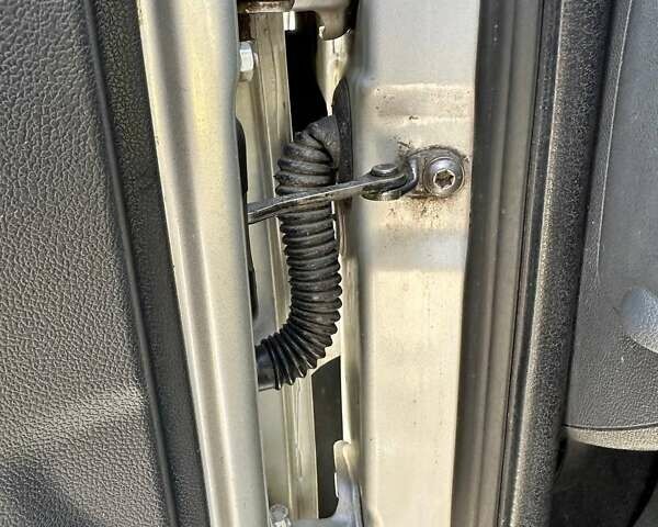 Рено Логан, объемом двигателя 1.39 л и пробегом 222 тыс. км за 5000 $, фото 15 на Automoto.ua