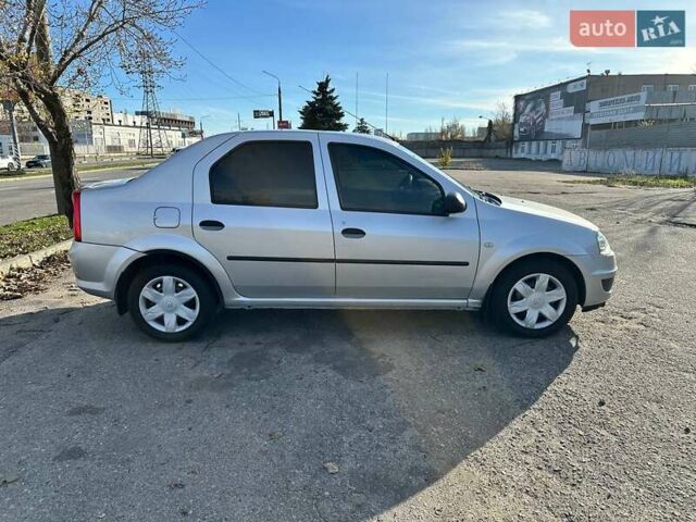 Рено Логан, объемом двигателя 1.39 л и пробегом 222 тыс. км за 5000 $, фото 1 на Automoto.ua