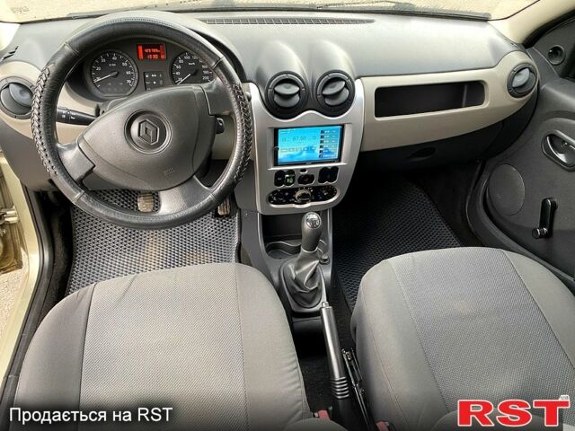 Рено Логан, объемом двигателя 1.4 л и пробегом 130 тыс. км за 4300 $, фото 5 на Automoto.ua