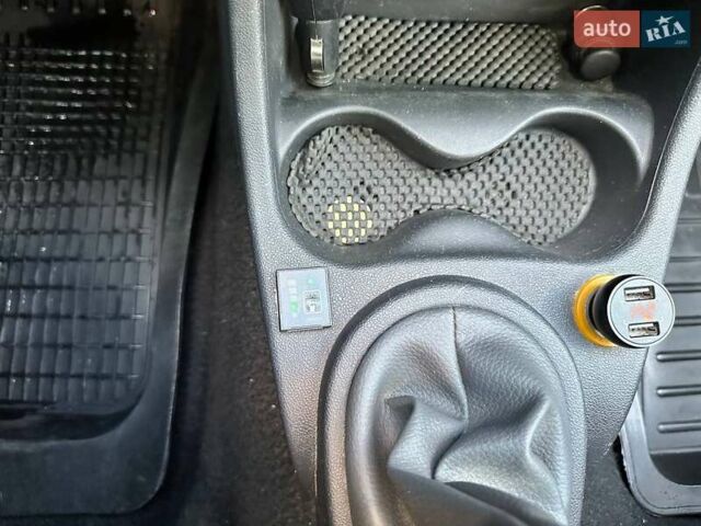 Рено Логан, объемом двигателя 1.39 л и пробегом 222 тыс. км за 5000 $, фото 8 на Automoto.ua