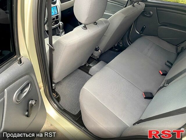 Рено Логан, объемом двигателя 1.4 л и пробегом 130 тыс. км за 4300 $, фото 6 на Automoto.ua