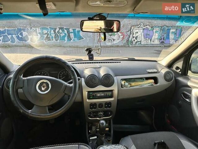 Рено Логан, объемом двигателя 1.39 л и пробегом 222 тыс. км за 5000 $, фото 12 на Automoto.ua