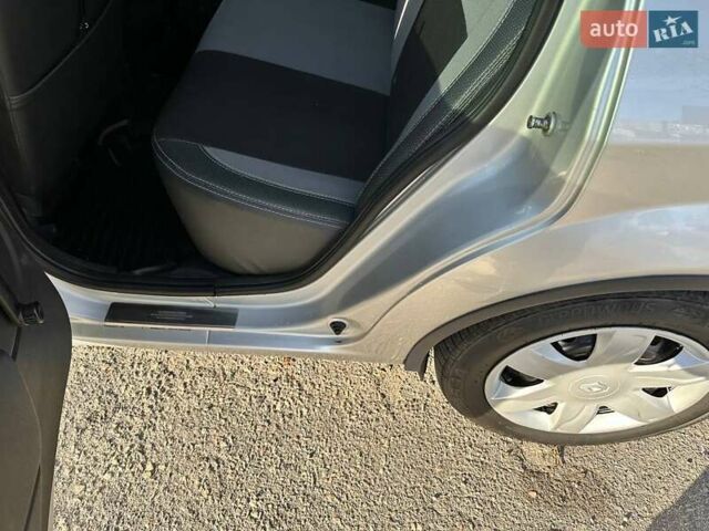 Рено Логан, объемом двигателя 1.39 л и пробегом 222 тыс. км за 5000 $, фото 11 на Automoto.ua