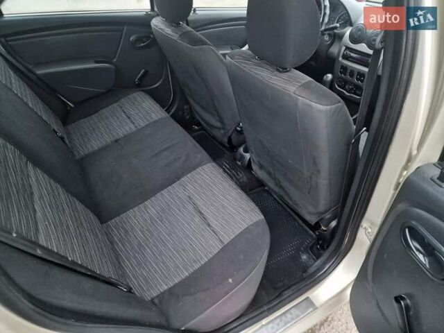 Рено Логан, об'ємом двигуна 1.46 л та пробігом 240 тис. км за 4000 $, фото 9 на Automoto.ua