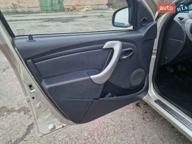 Рено Логан, об'ємом двигуна 1.46 л та пробігом 240 тис. км за 4000 $, фото 6 на Automoto.ua