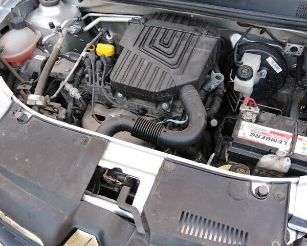 Рено Логан, объемом двигателя 1.6 л и пробегом 147 тыс. км за 5350 $, фото 13 на Automoto.ua