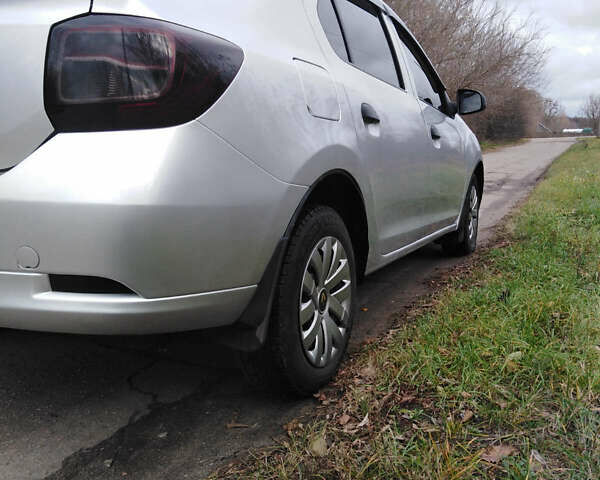 Рено Логан, объемом двигателя 1.6 л и пробегом 147 тыс. км за 5350 $, фото 10 на Automoto.ua