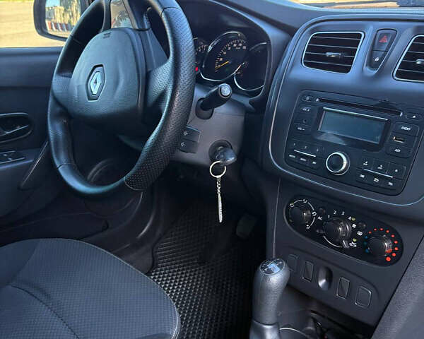 Рено Логан, объемом двигателя 1.6 л и пробегом 144 тыс. км за 5700 $, фото 40 на Automoto.ua