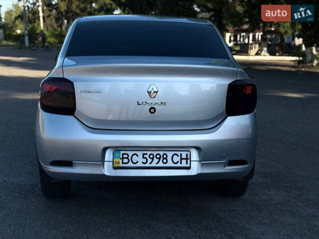 Рено Логан, объемом двигателя 1.6 л и пробегом 144 тыс. км за 5700 $, фото 3 на Automoto.ua