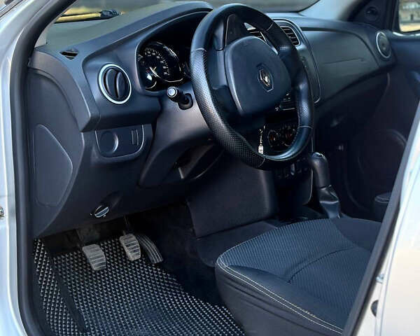 Рено Логан, объемом двигателя 1.6 л и пробегом 144 тыс. км за 5700 $, фото 32 на Automoto.ua