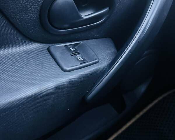 Рено Логан, объемом двигателя 1.5 л и пробегом 50 тыс. км за 7100 $, фото 12 на Automoto.ua